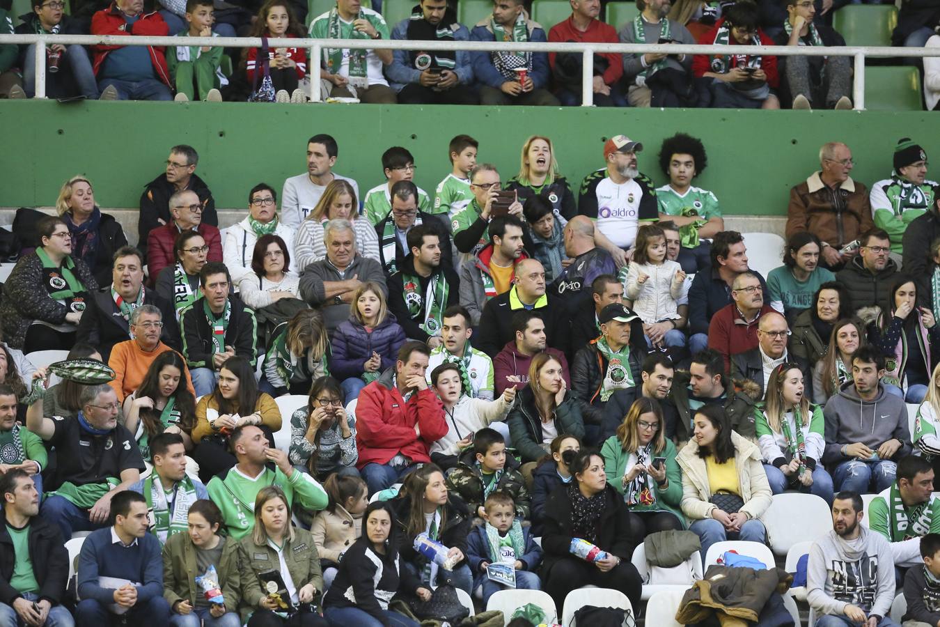 Fotos: Búscate si estuviste en la Tribuna Norte de los Campos de Sport