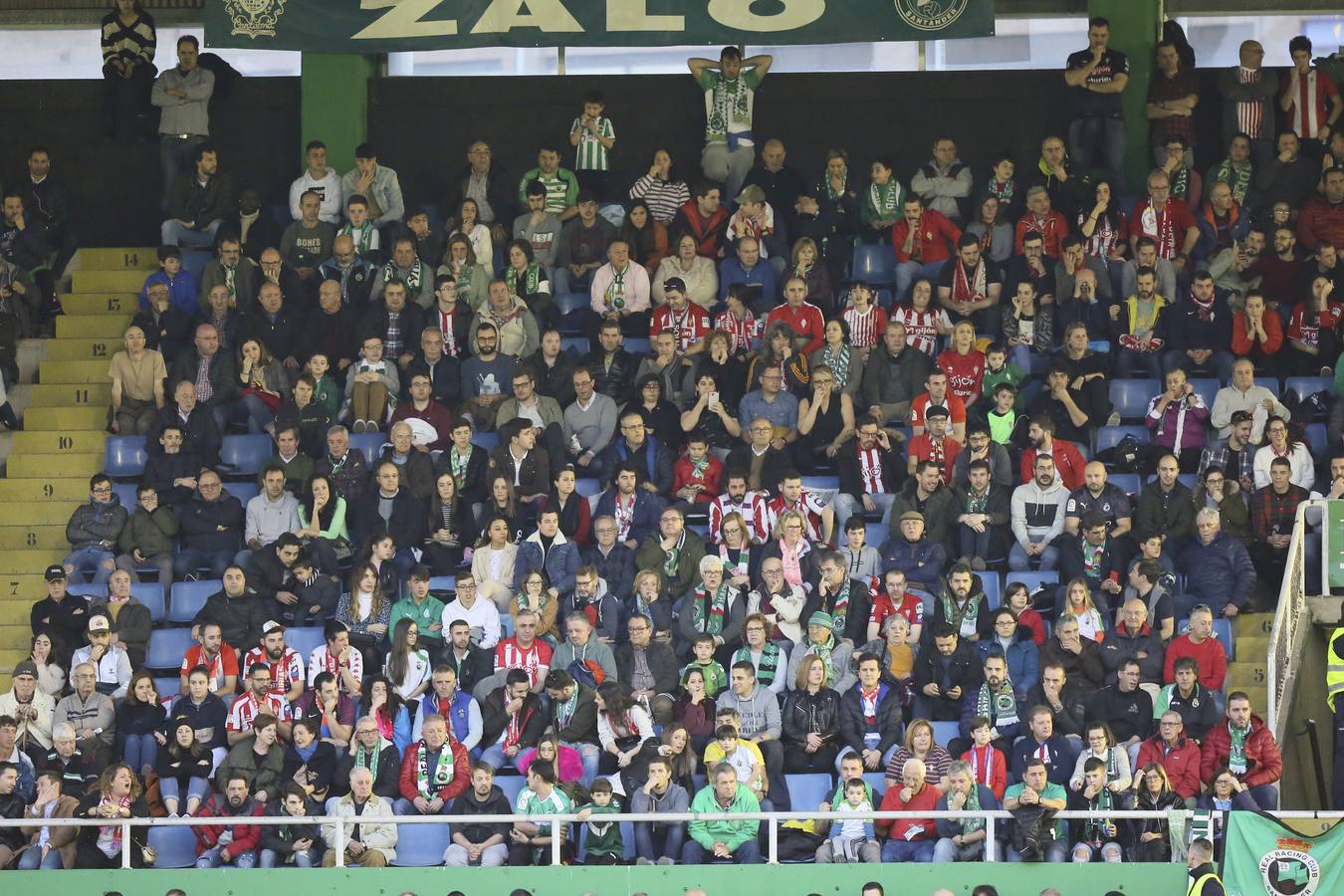 Fotos: Búscate si estuviste en la Tribuna Sur de los Campos de Sport