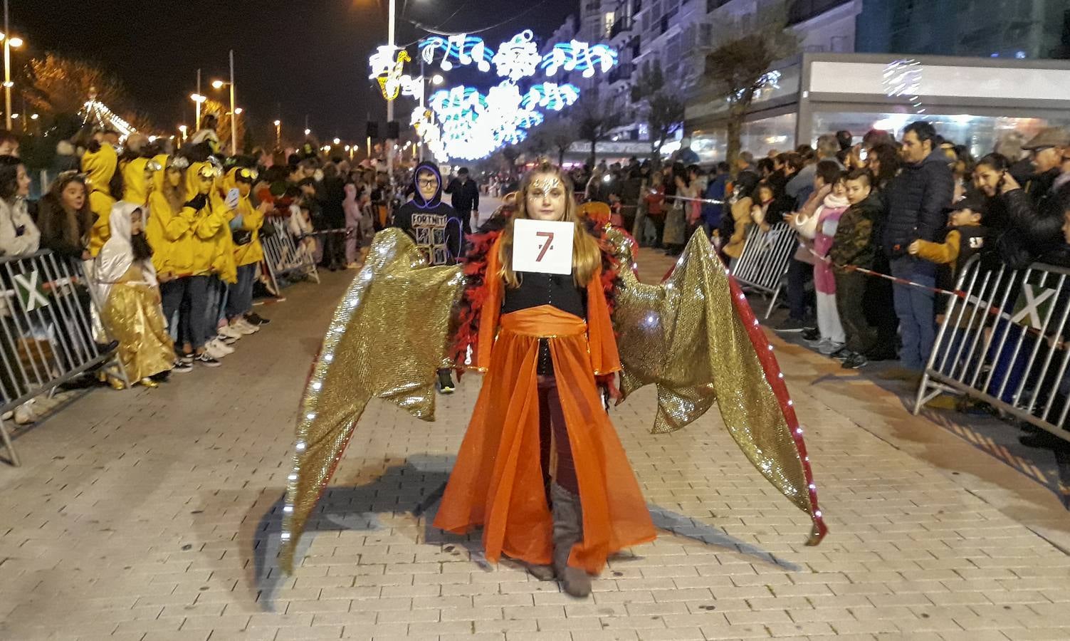 Fotos: Gran desfile del concurso de disfraces en Castro Urdiales