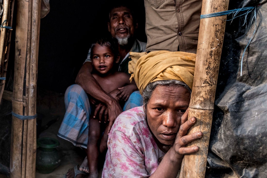 Imagen principal - Retrato de la situación de la étnia rohingya en Bangladesh.