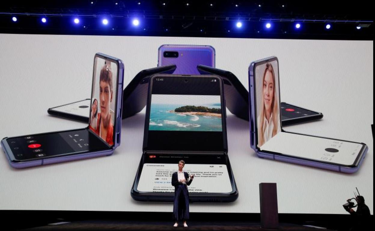 Samsung presentó el mes pasado su nuevo móvil plegable, el Z Flip.