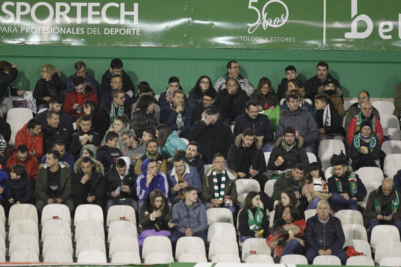 Fotos: Búscate si estuviste en la Tribuna Este de los Campos de Sport