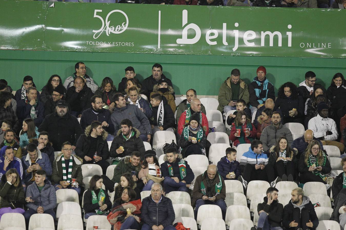 Fotos: Búscate si estuviste en la Tribuna Este de los Campos de Sport