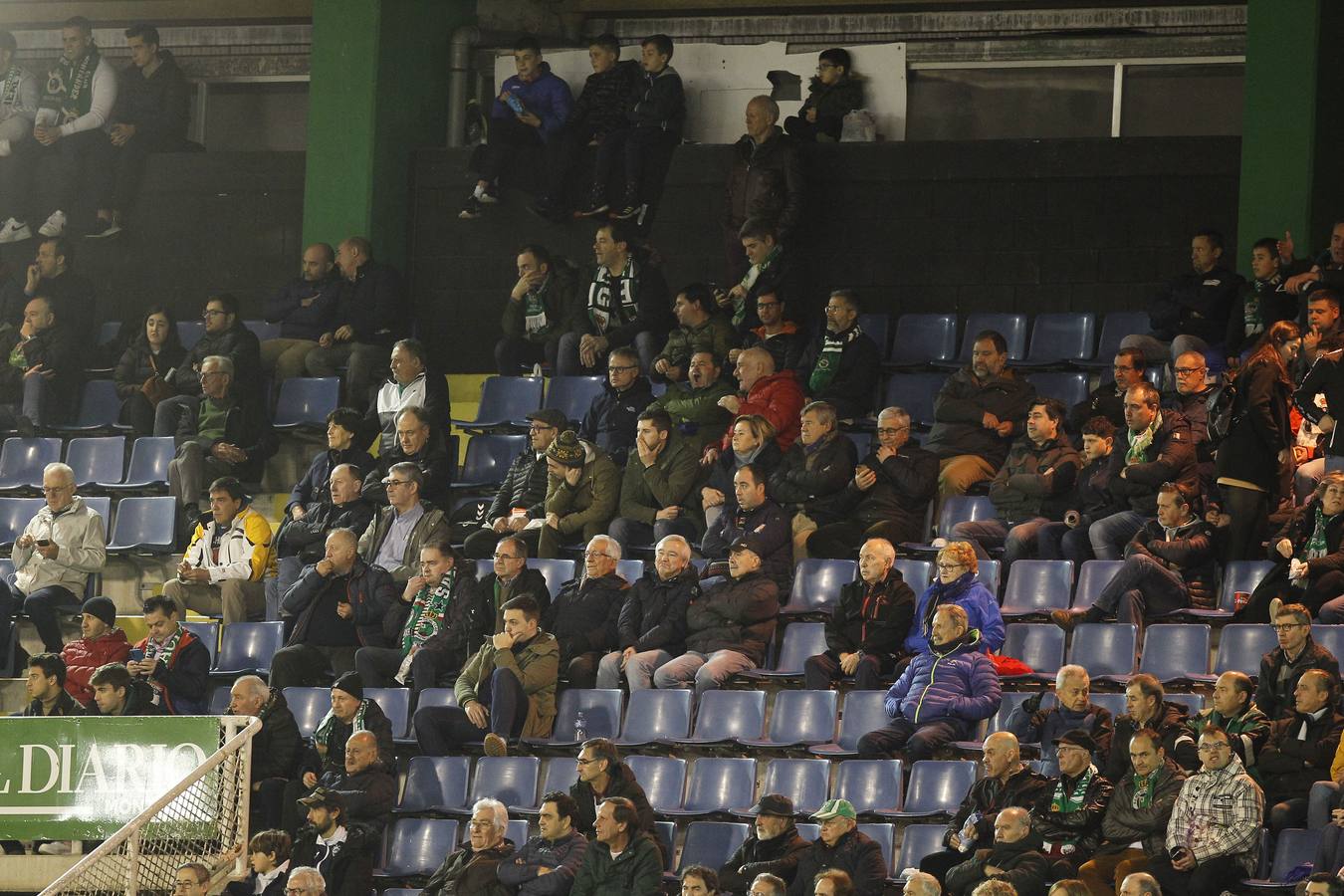 Fotos: Búscate si estuviste en la Tribuna Este de los Campos de Sport