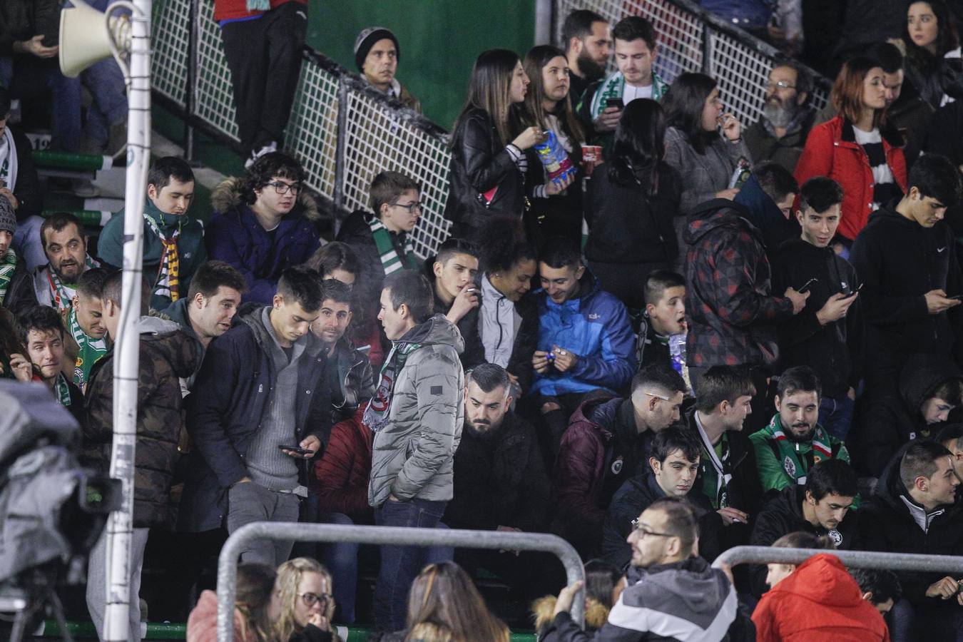 Fotos: Búscate si estuviste en la Tribuna Norte de los Campos de Sport