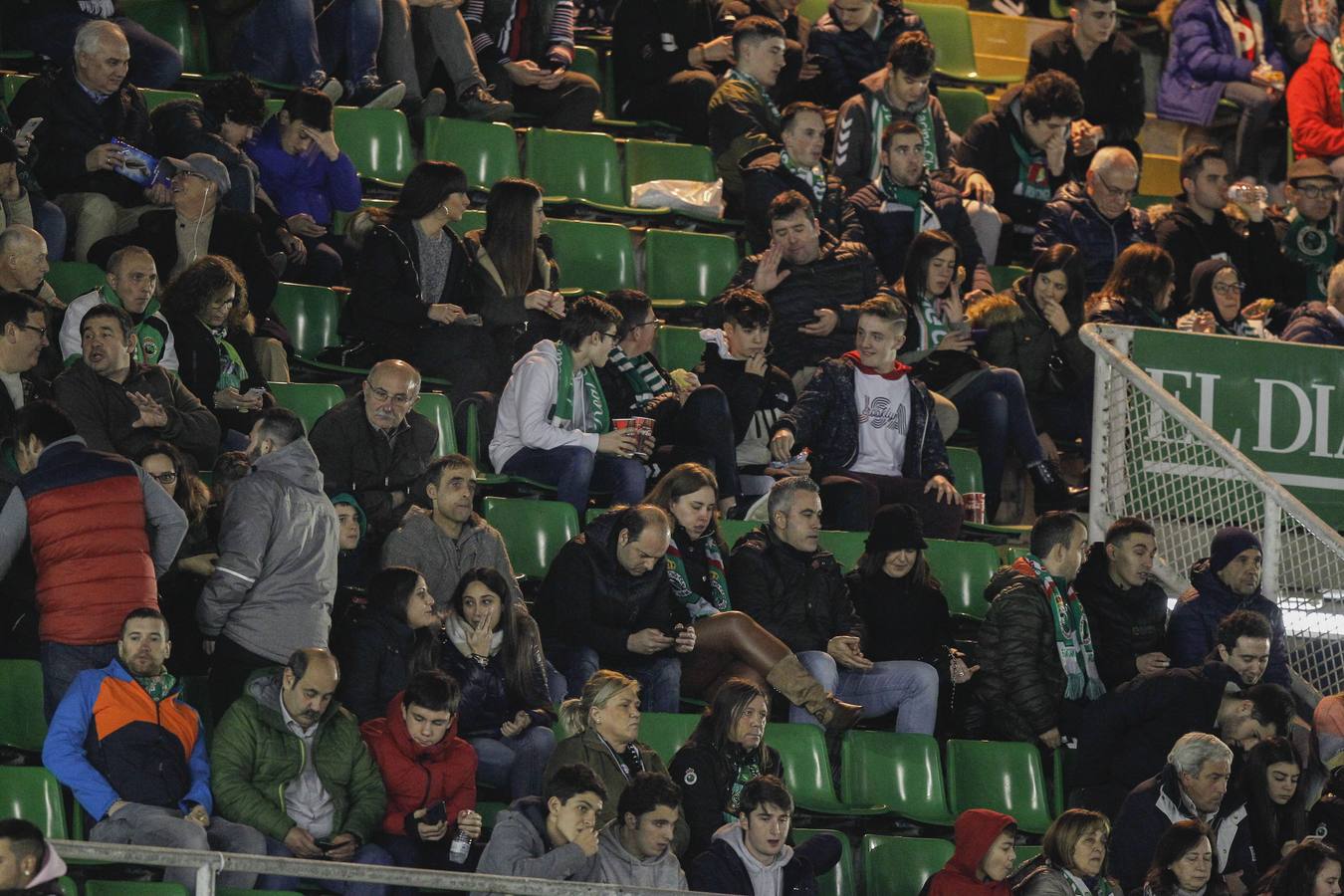 Fotos: Búscate si estuviste en la Tribuna Norte de los Campos de Sport