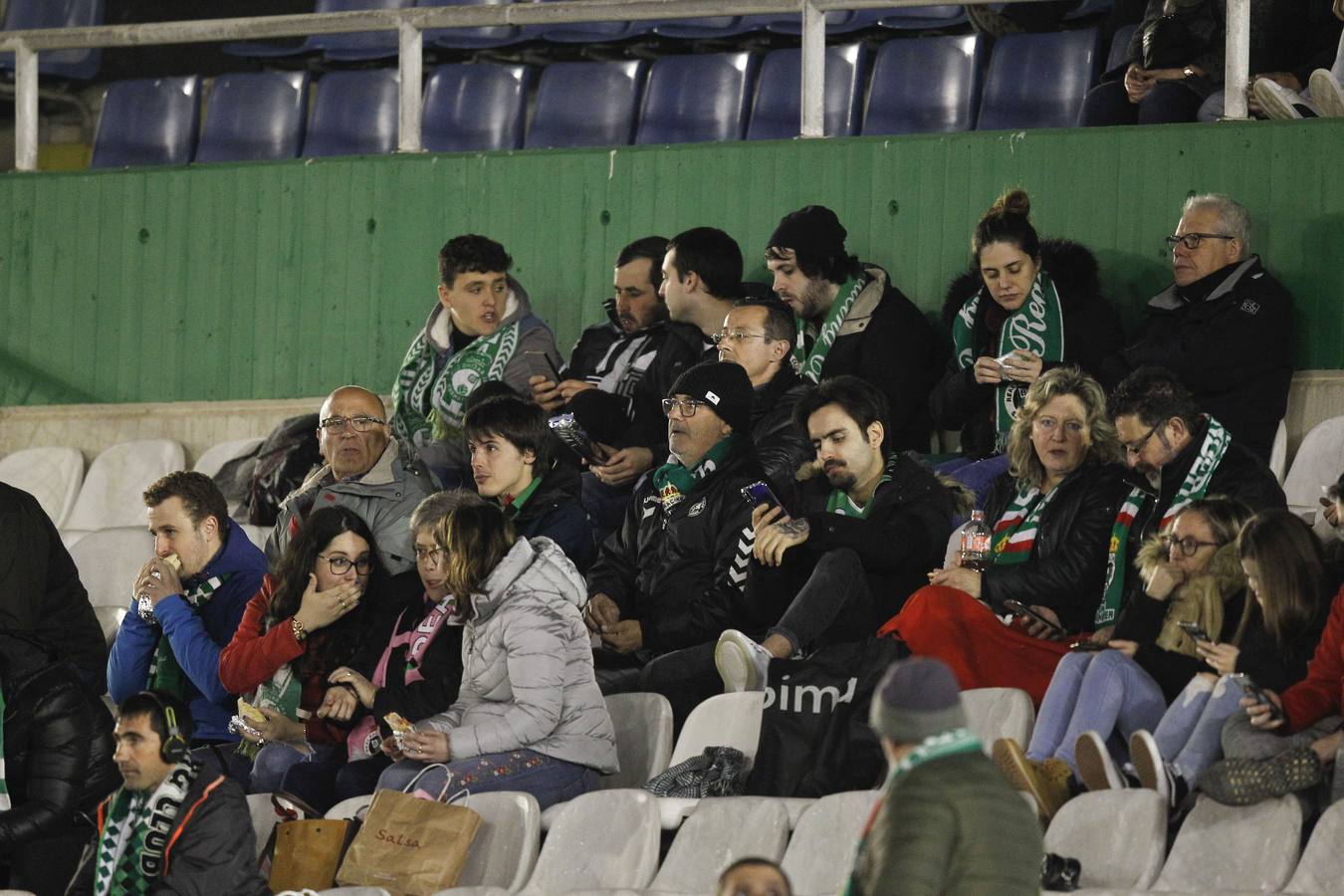 Fotos: Búscate si estuviste en la Tribuna Sur de los Campos de Sport