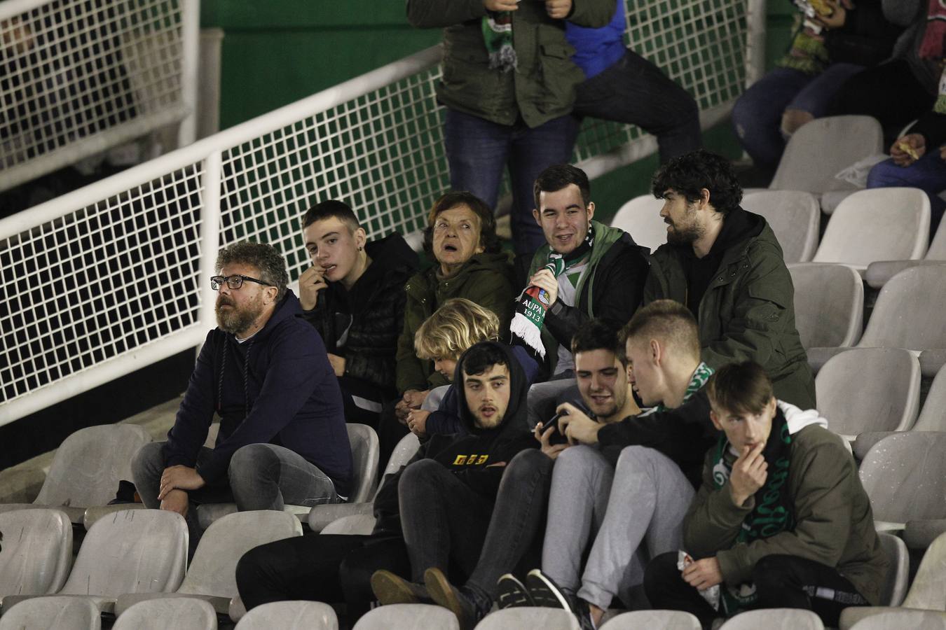 Fotos: Búscate si estuviste en la Tribuna Sur de los Campos de Sport