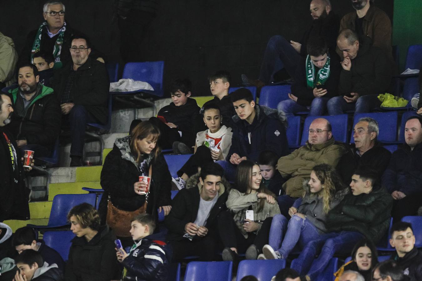 Fotos: Búscate si estuviste en la Tribuna Sur de los Campos de Sport