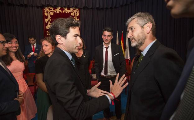 Casares abunda en la suciedad de Santander y dice que la ciudad es «un estercolero a cielo abierto»