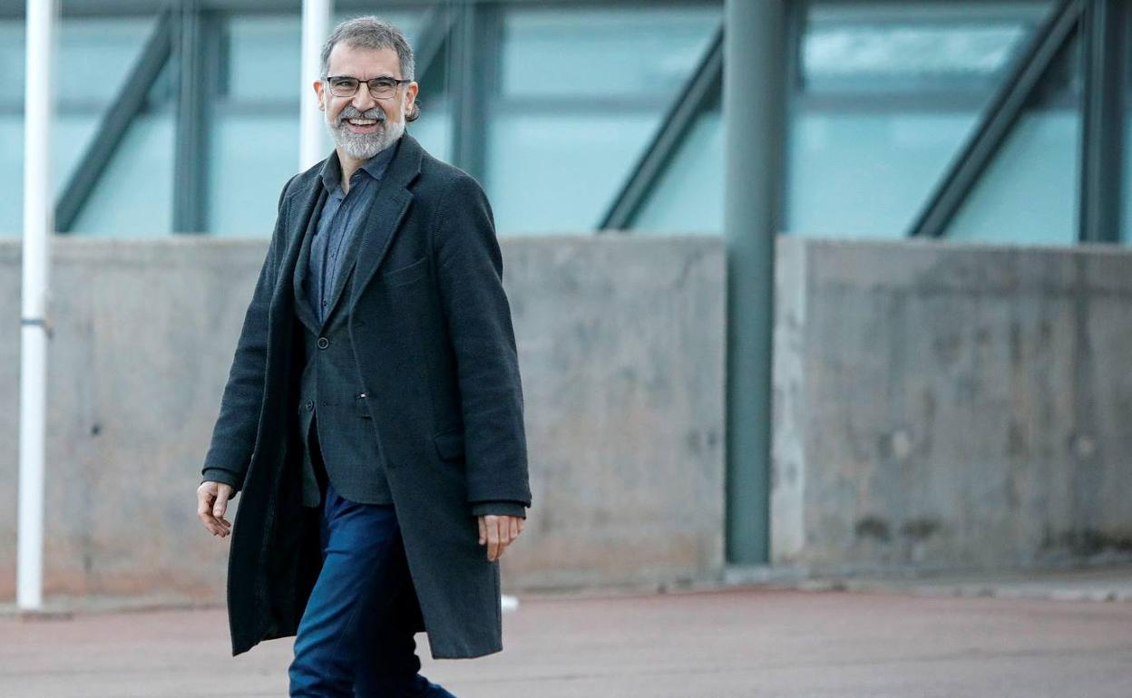 Jordi Cuixart saliendo de prisión. 