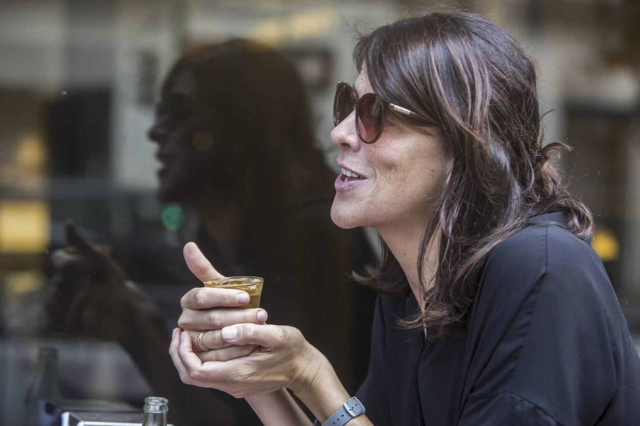 Ruth Beitia, en una de las cafeterías junto a su casa en Santander. 