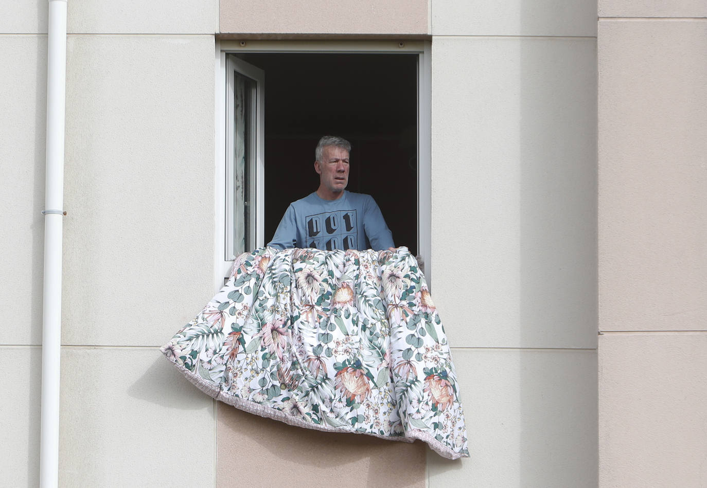 Las ventanas son nuestra manera de asomarnos al mundo estos días.