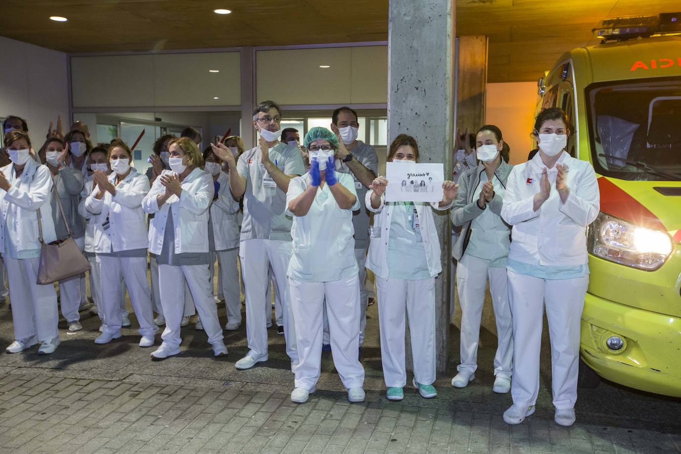 Fotos: Aplauso y homenaje