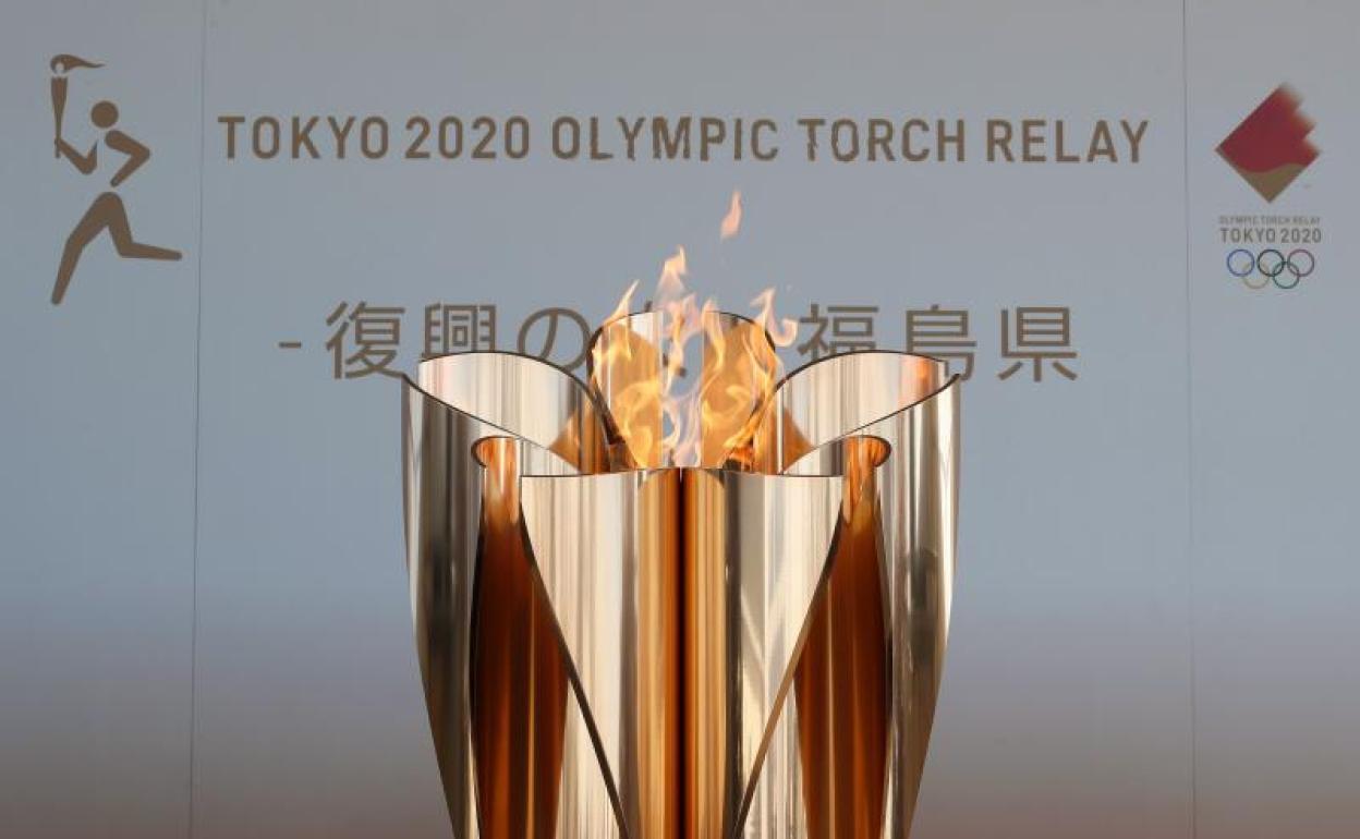 La llama olímpica de Tokio 2020. 