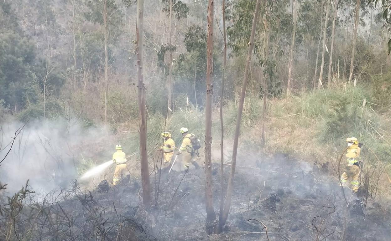 Sorprendido 'in fraganti' cuando provocaba un incendio