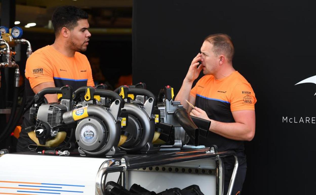 Miembros del equipo McLaren. 