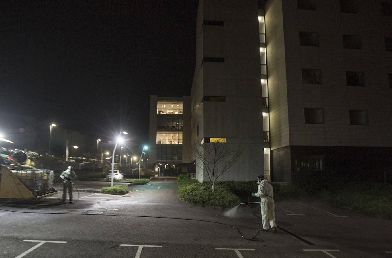 Fotos: Trabajos nocturnos de desinfección