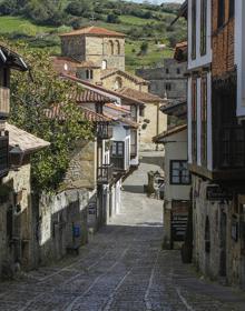 Imagen secundaria 2 - El turismo se hace cruces en Semana Santa