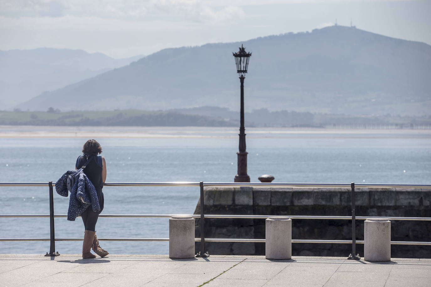 Fotos: De paseo por Santander en un Jueves Santo de cuarentena