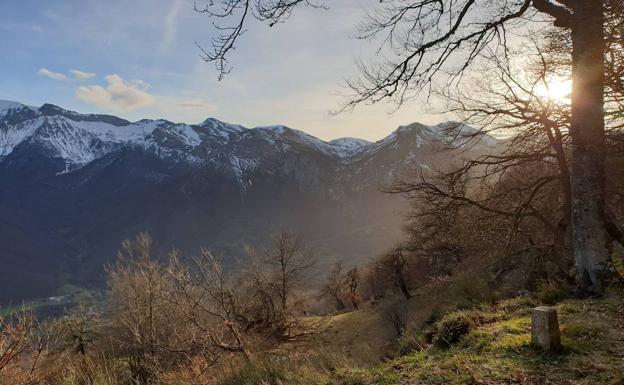 La oficina o el rincón de pensar de Pablo Criado en Liébana.