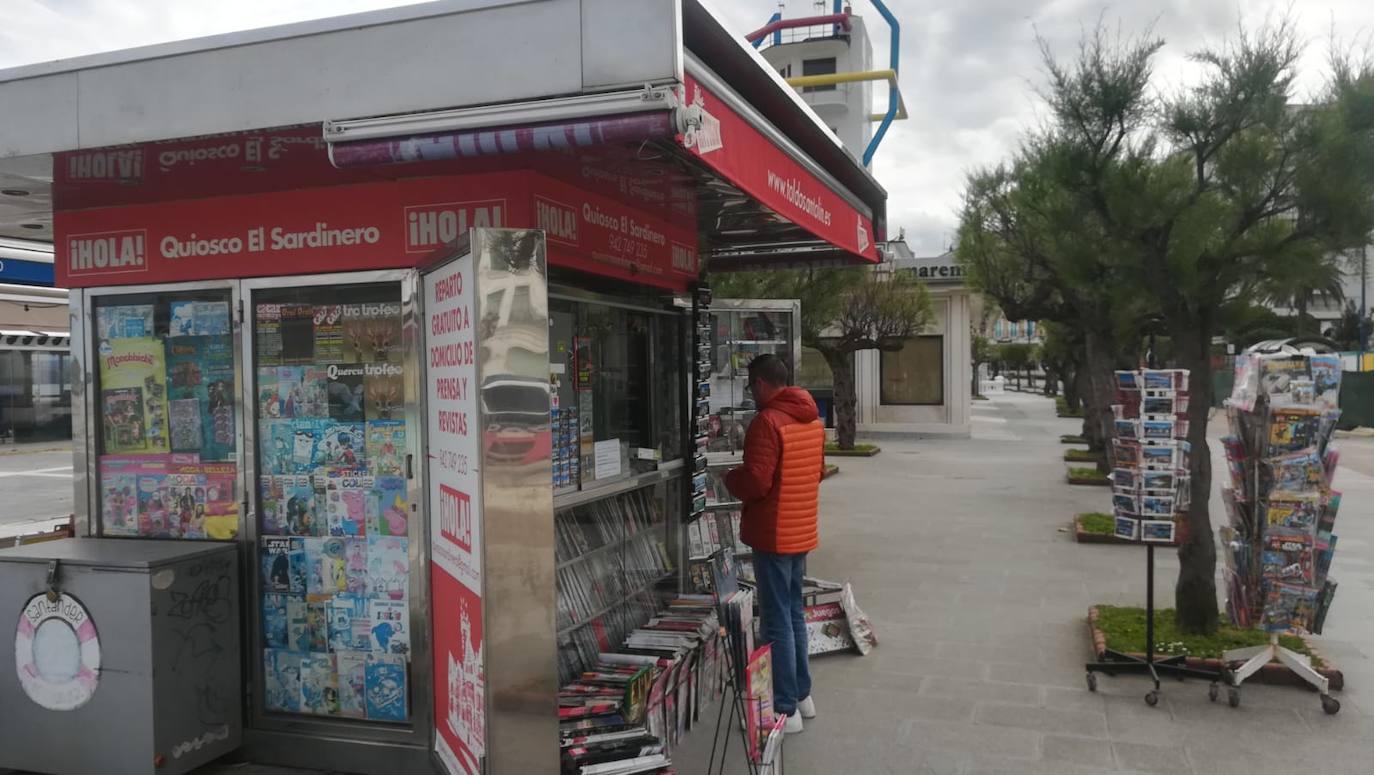 Imágenes de la zona de El Sardinero en este Viernes Santo.