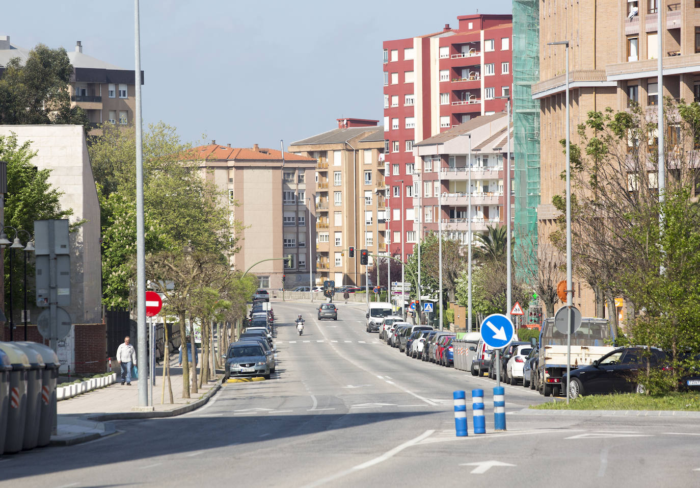 Las calles de General Dávila se llenaron ayer de vecinos para realizar sus compras tras dos jornadas festivas con las tiendas cerradas