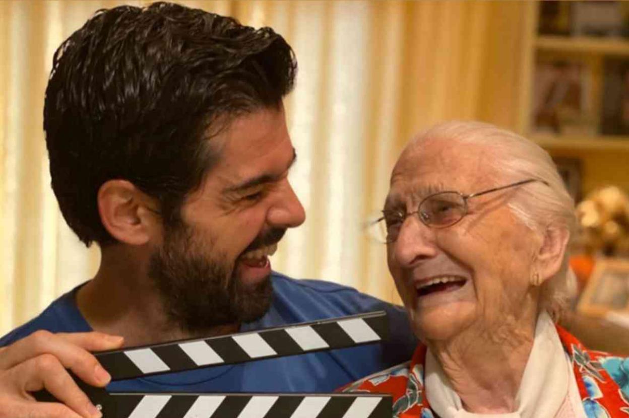 Miguel Ángel Muñoz ha convertido a su abuela en una referencia de las redes sociales.