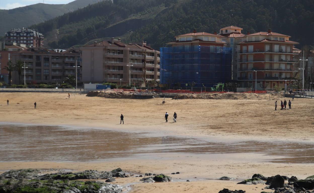 Playa de Brazomar en Castro Urdiales.