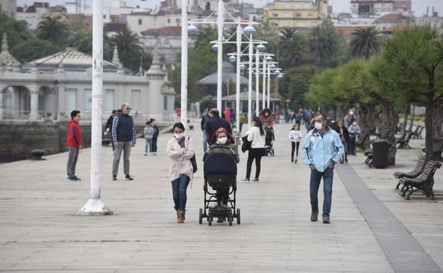 Los niños toman las calles de Cantabria tras 42 días de confinamiento