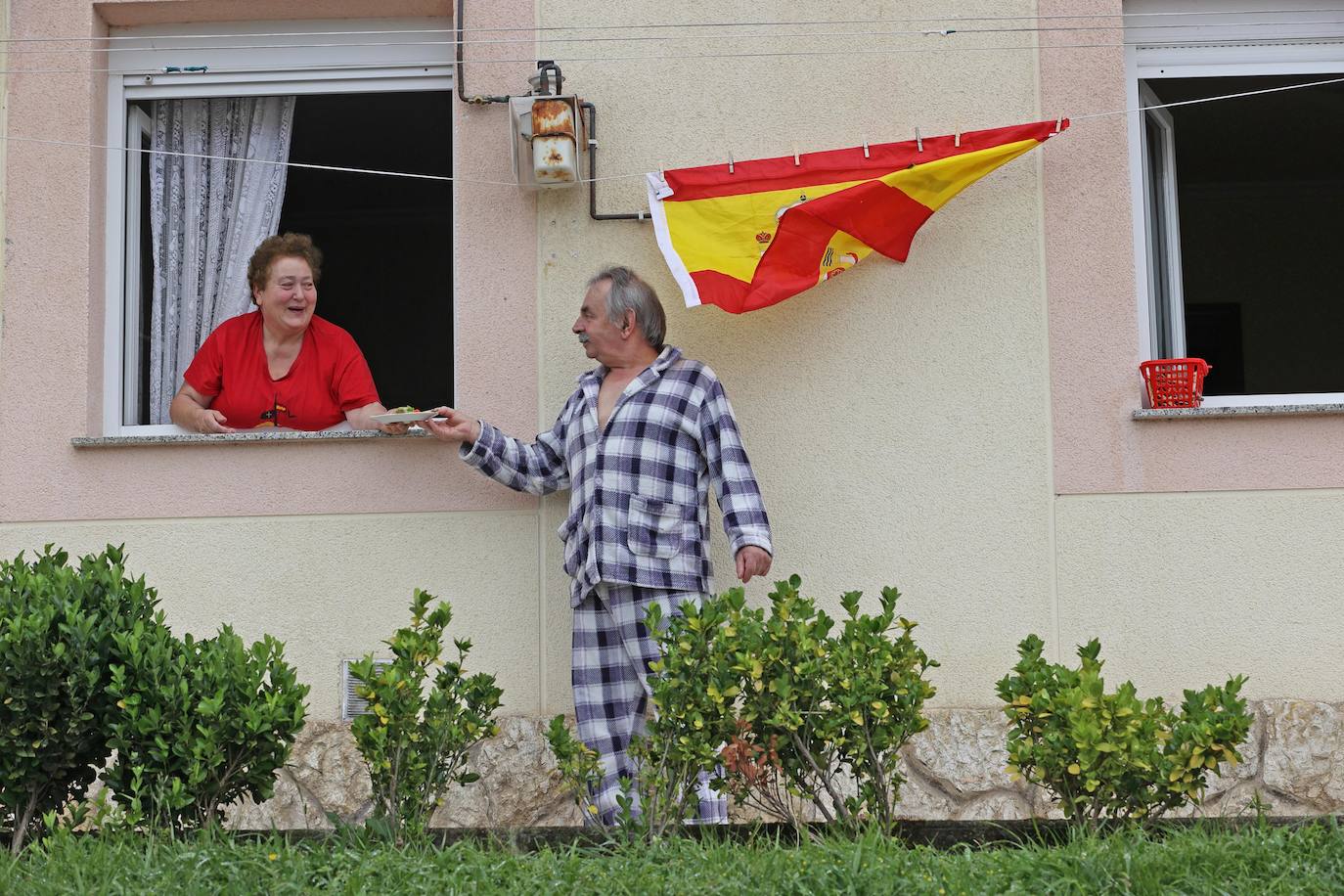 Fotos: San Vicente de la Barquera vive La Folía desde el confinamiento