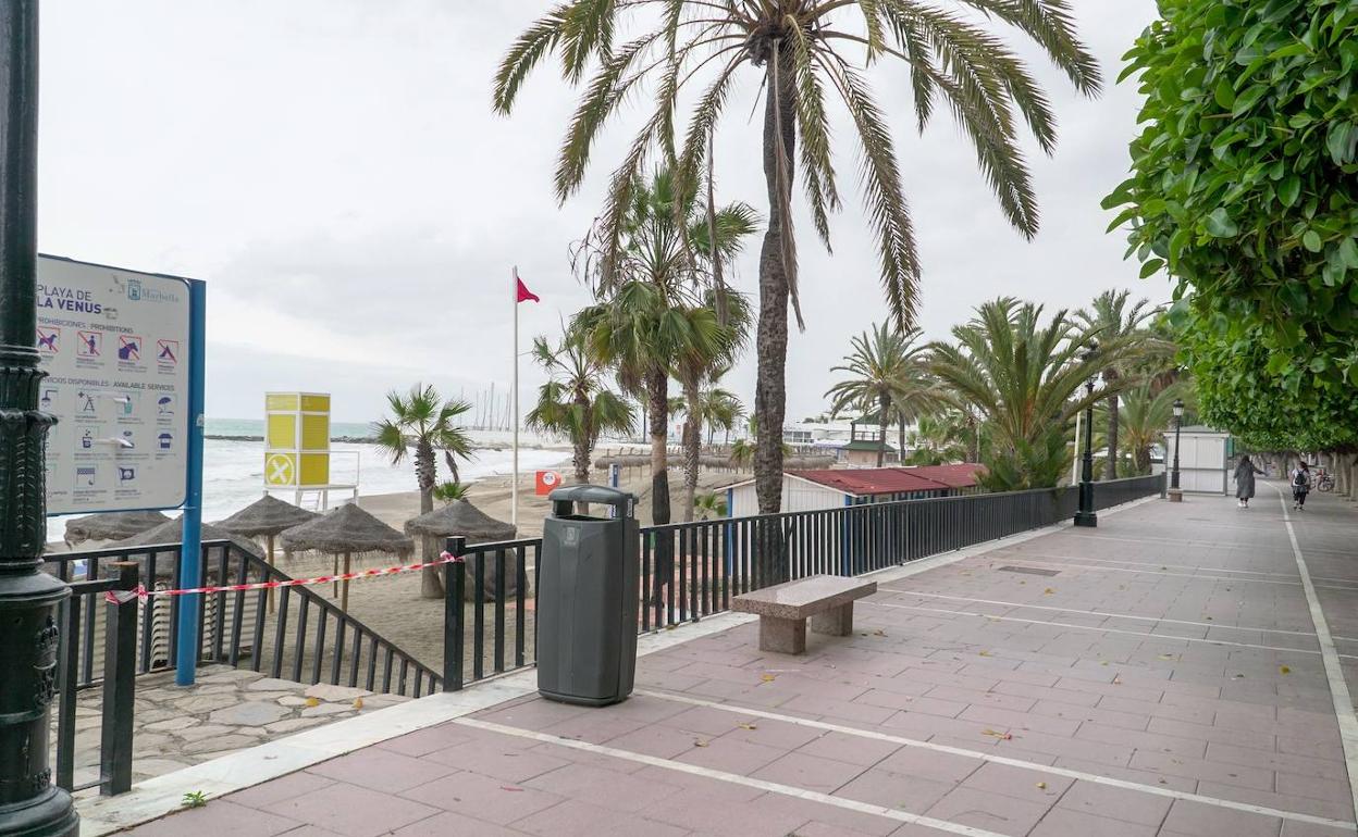 Playa cerrada de la localidad malagueña de Marbella. 