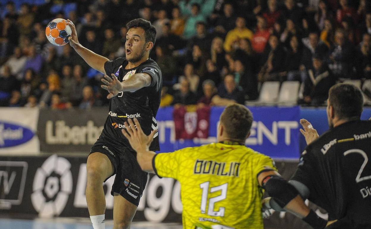 Torriko, en el partido ante el Ademar de León. 