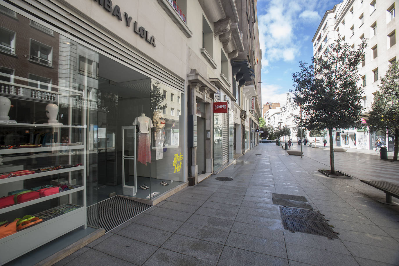 Fotos: Comercio cerrado en Santander