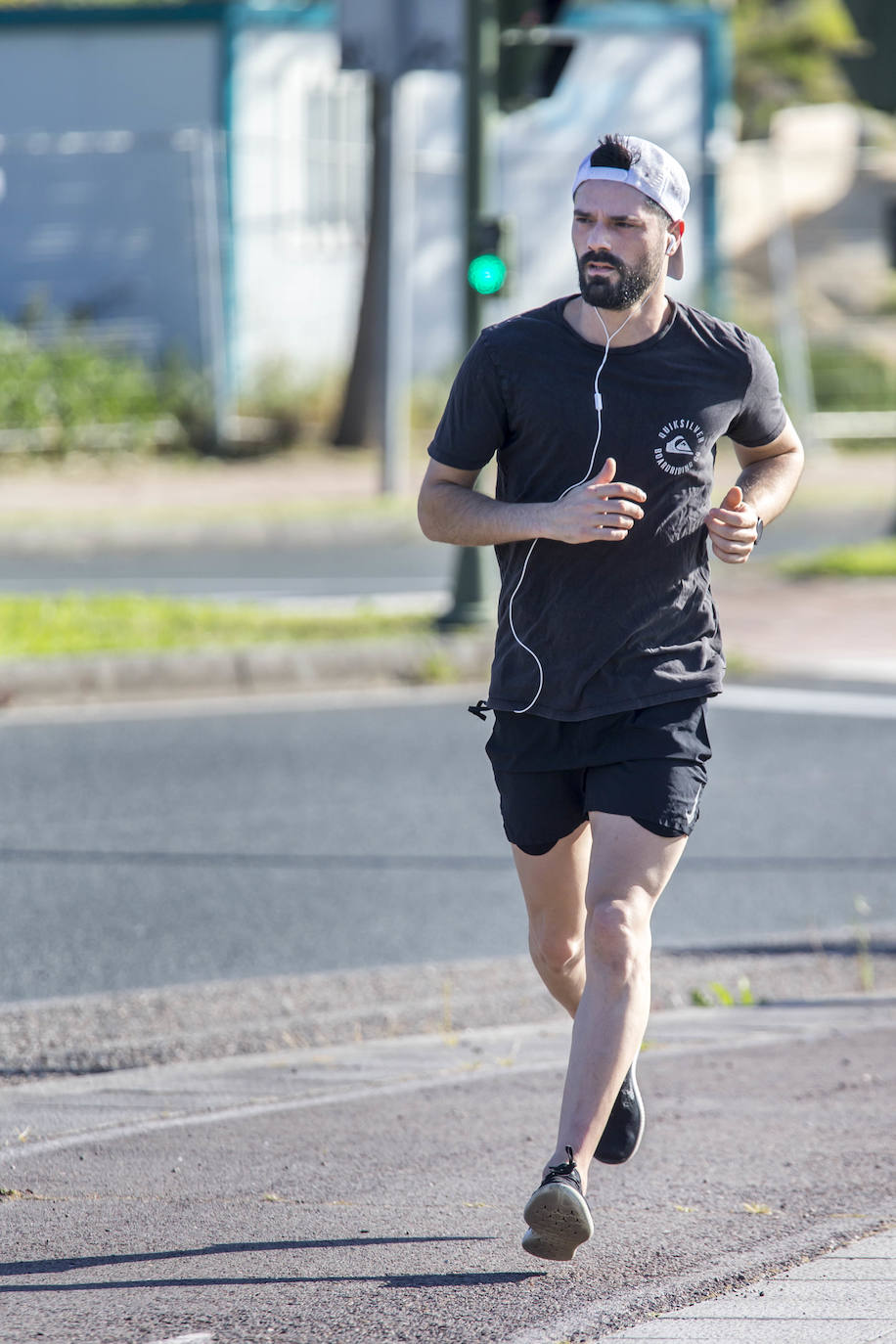 Fotos: De paseo y haciendo deporte este soleado miércoles, aún en estado de alarma