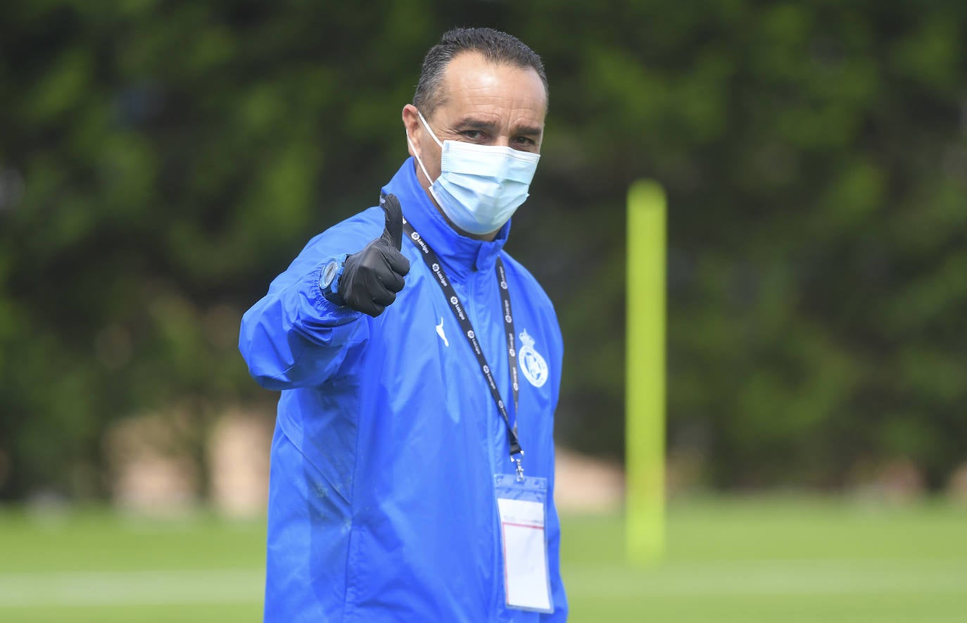 El equipo verdiblanco ha regresado a los entrenamientos dos meses después tras el parón motivado por la crisis sanitaria del coronavirus.