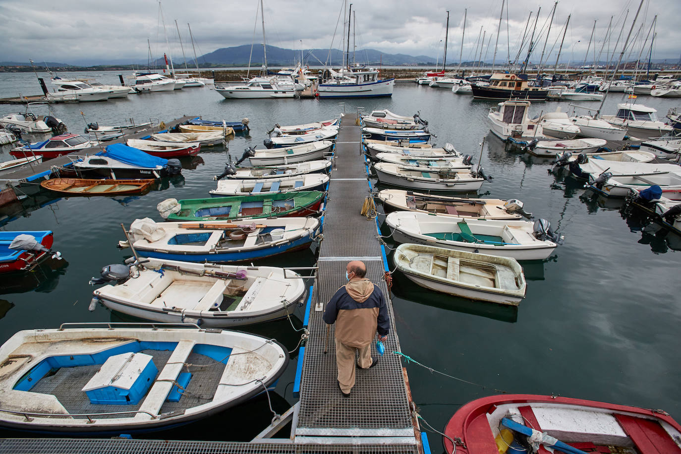 Fotos: Pescadores de Santander piden volver a salir a pescar