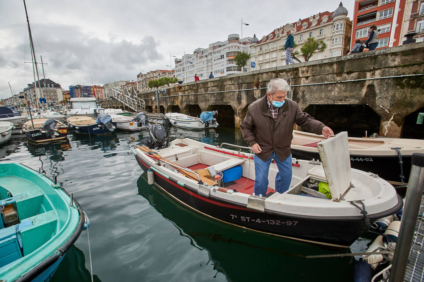 Fotos: Pescadores de Santander piden volver a salir a pescar