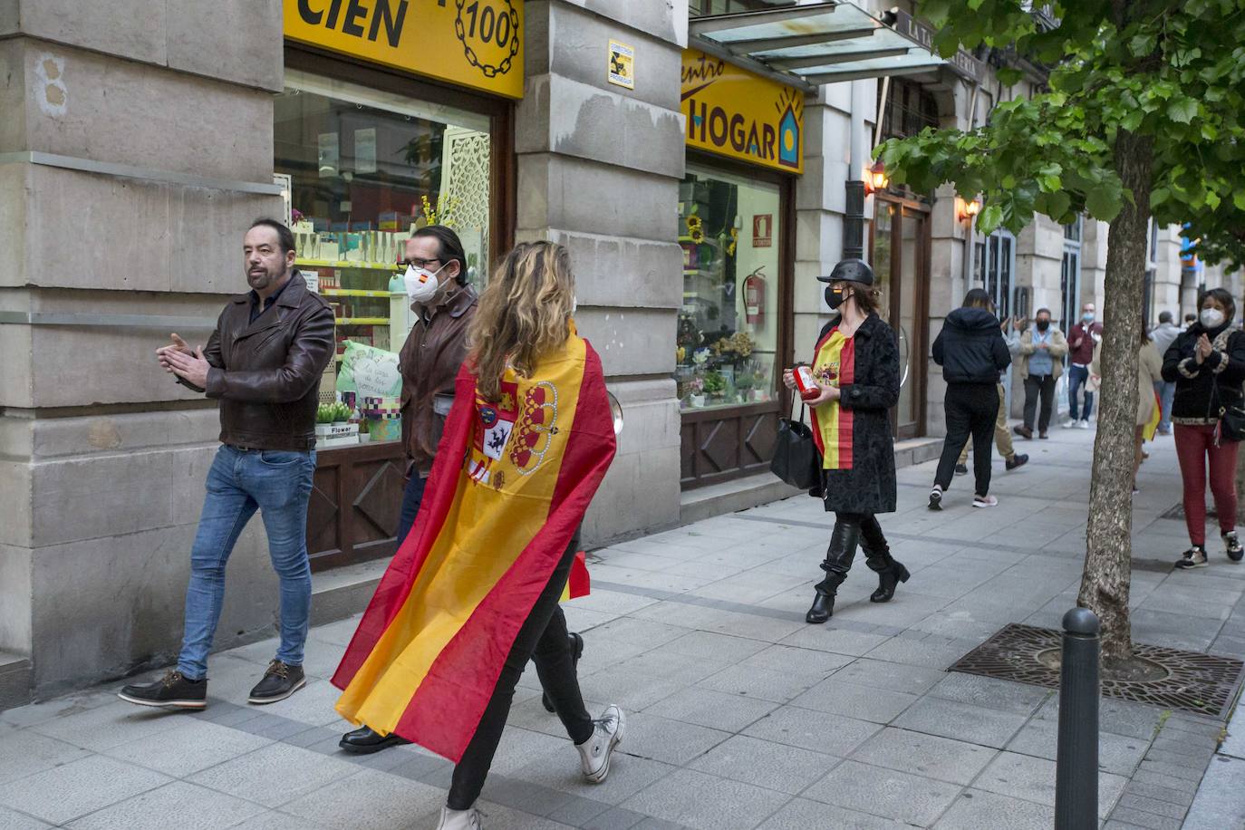 Fotos: Las protestas contra el gobierno de Sánchez llegan a Santander