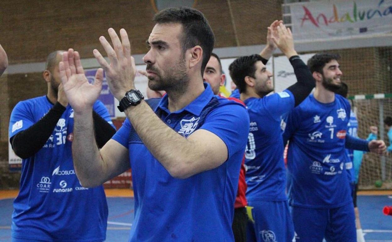 Víctor Montesinos, con la camiseta del Palma del Río.