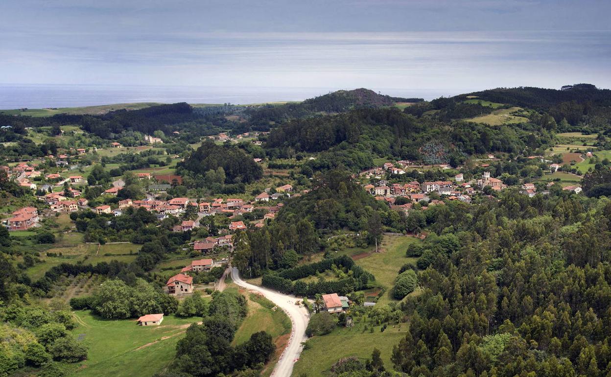 Vista aérea de parte del municipio de Alfoz de Lloredo.