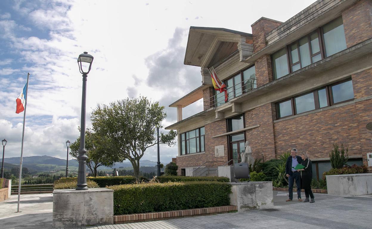 Obras Públicas financiará un proyecto de mejora del alumbrado público en Polanco