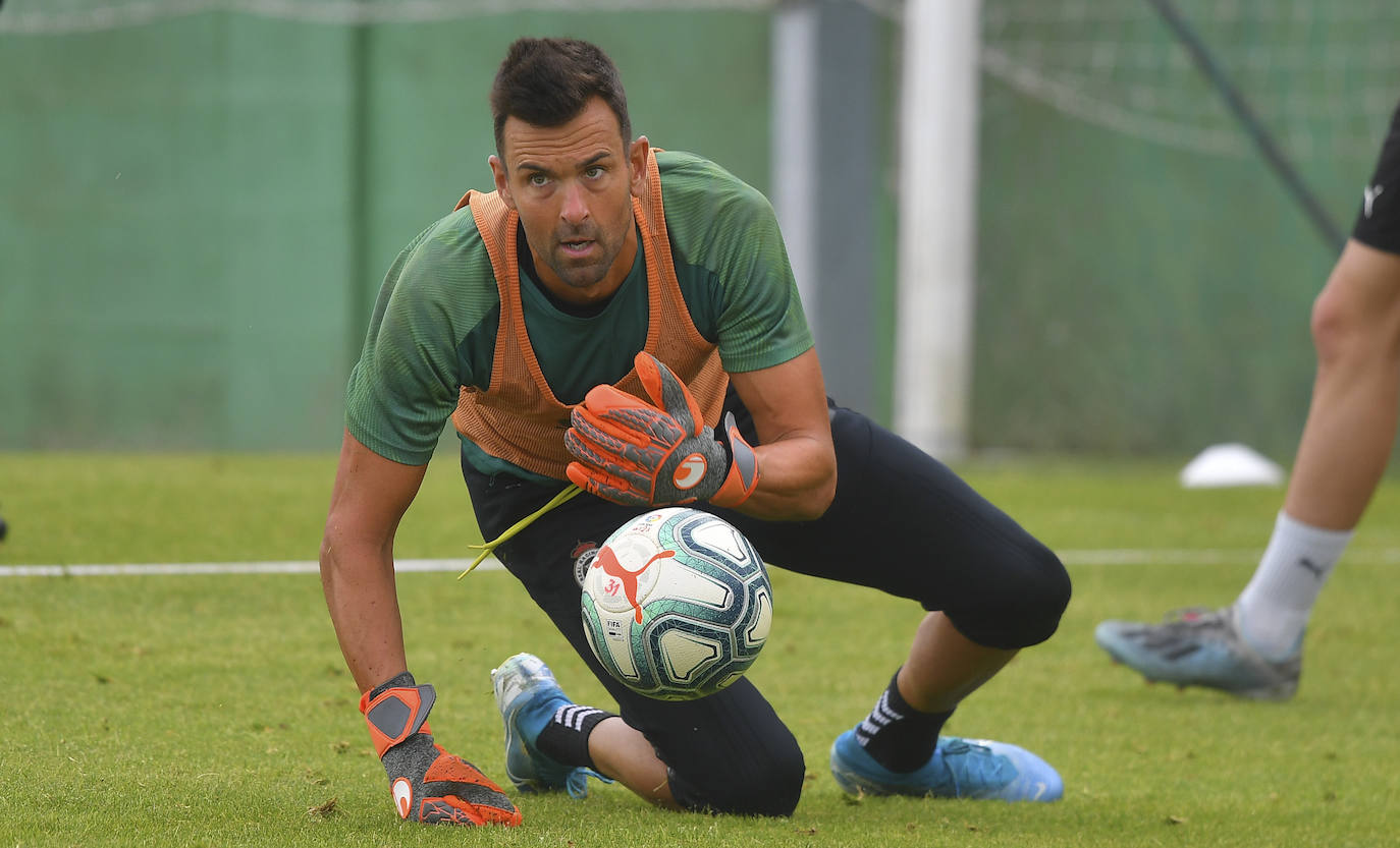 Fotos: El Racing ya entrena al completo