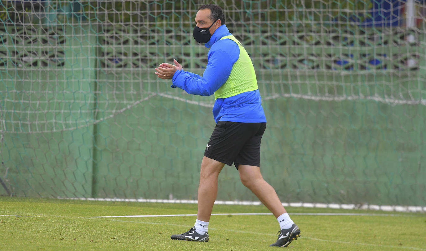 Fotos: El Racing ya entrena al completo