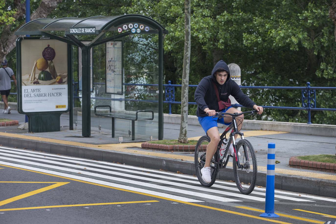 Imagen principal - Carriles bici con obstáculos