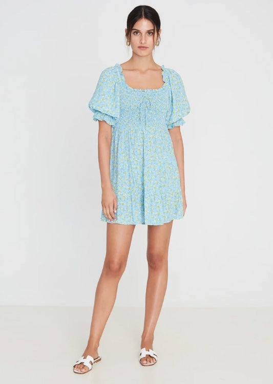 Vestido con nido de abeja, de Faithfull the Brand (149 dólares, unos 130 euros aproximadamente).