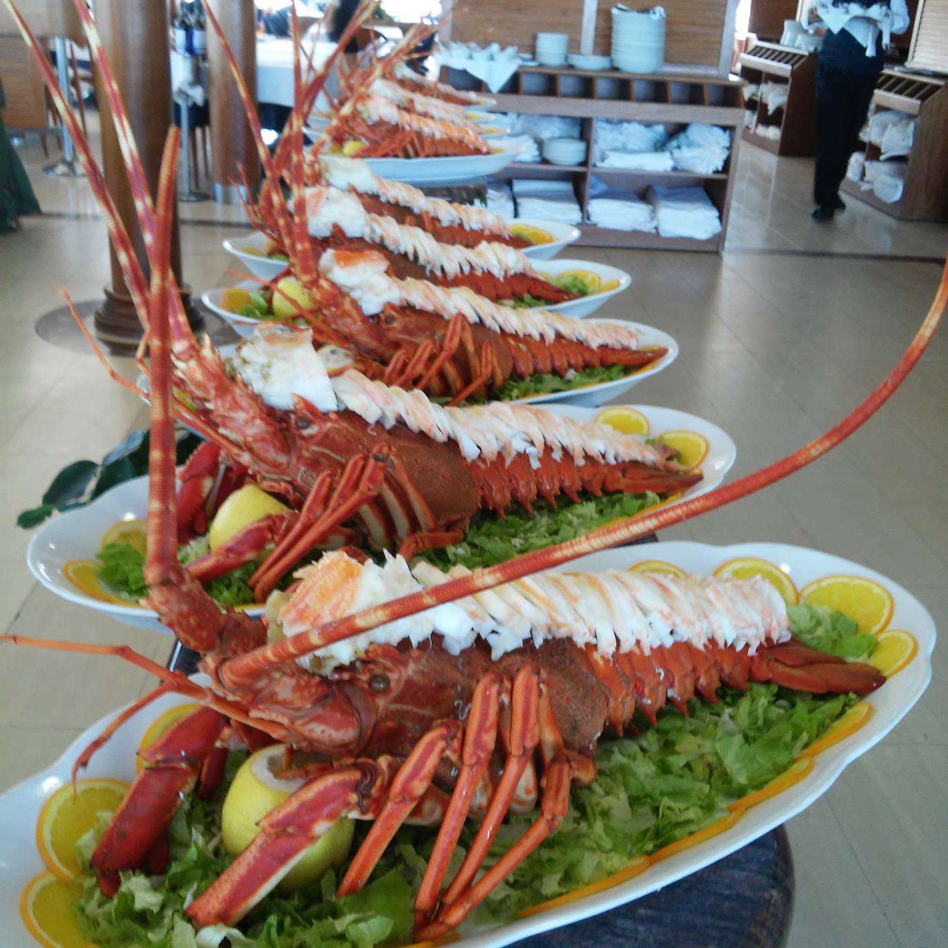 Langosta prepara del Hotel Astuy, en Isla. 