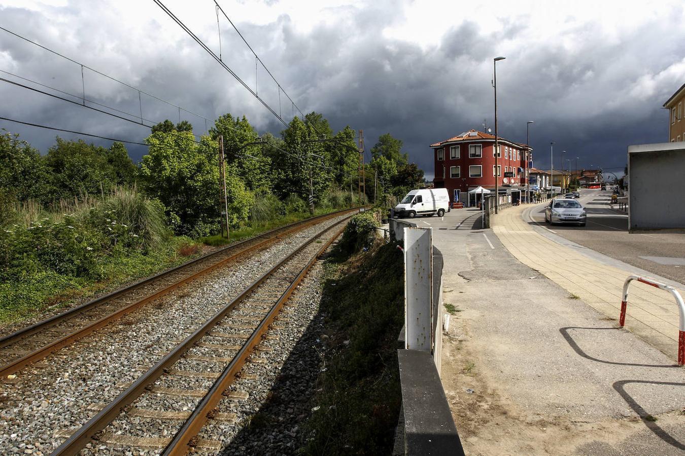 Una de las ellas intentó que la otra no se suicidara y el tren sesgó la vida de ambas.