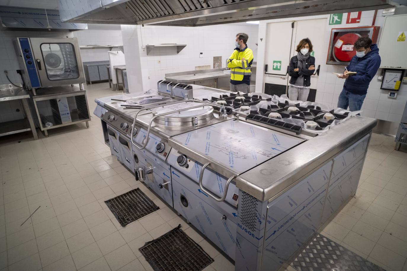 Los trabajos en el gran edificio de la península de La Magdalena estarán acabados «para mediados de julio»