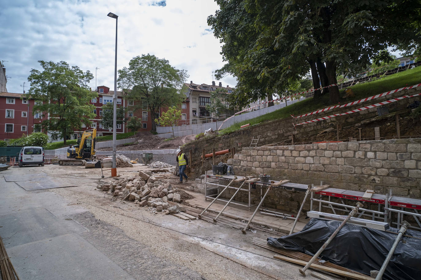 Fotos: Obras para la instalación del ascensor del túnel de Pasaje de Peña